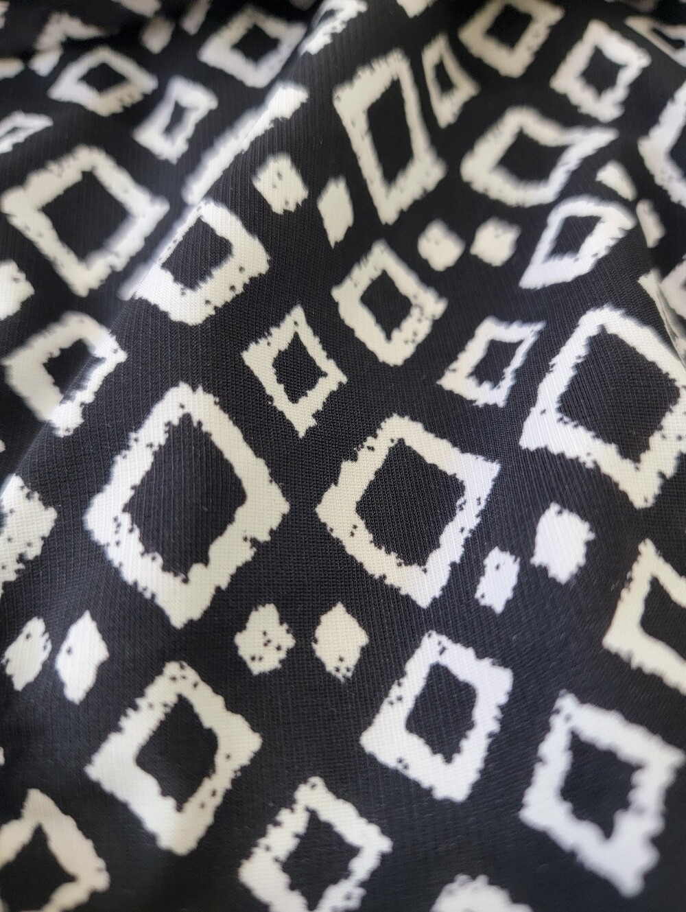 Miraclesuit Black White Geometric One Piece Swimsuit Size 16 (see measurements) - Picture 12 of 16